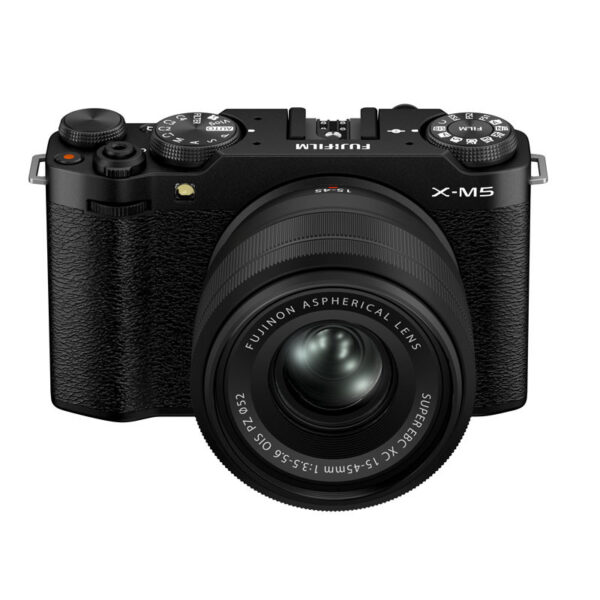 FUJIFILM X-M5 Black + 15-45mm