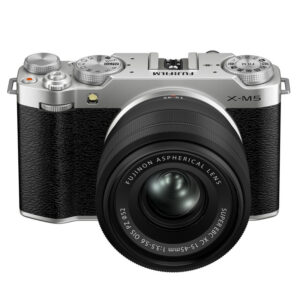 FUJIFILM X-M5 Silver + 15-45mm