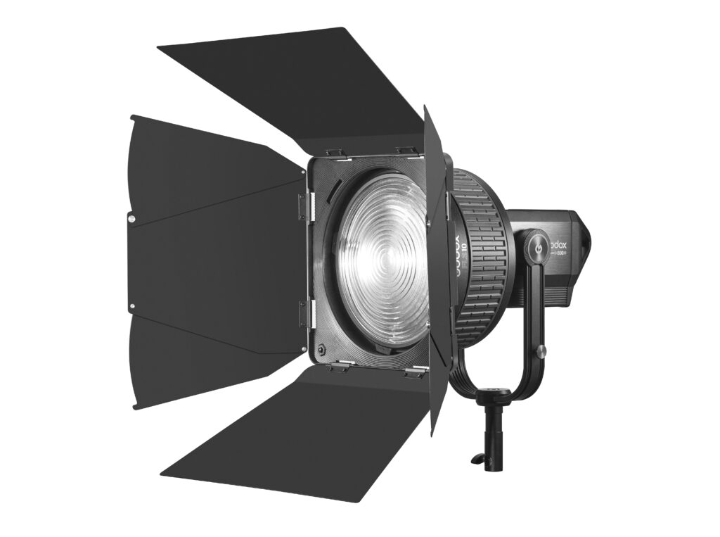 Fresnel barndoor for 10 inch lens