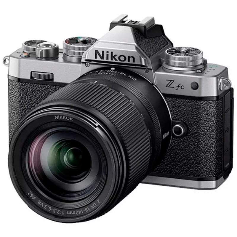 NIKON Z fc Silver + 18-140mm