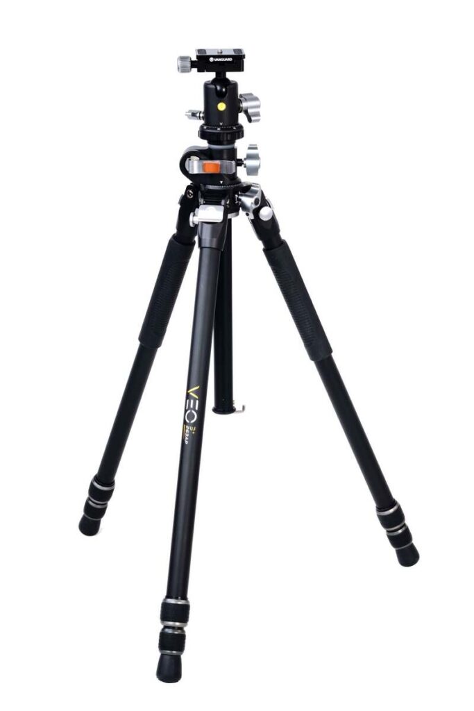 Vanguard Veo 3+ 263AB – Trípode de aluminio, rótula de bola y columna central multiángulo