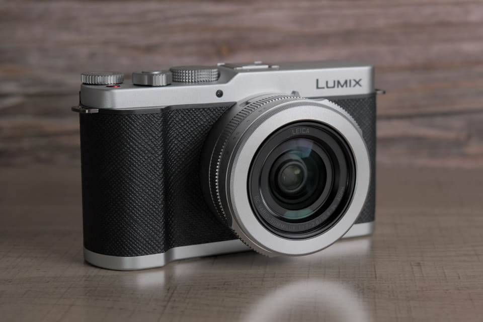 Panasonic LUMIX L10