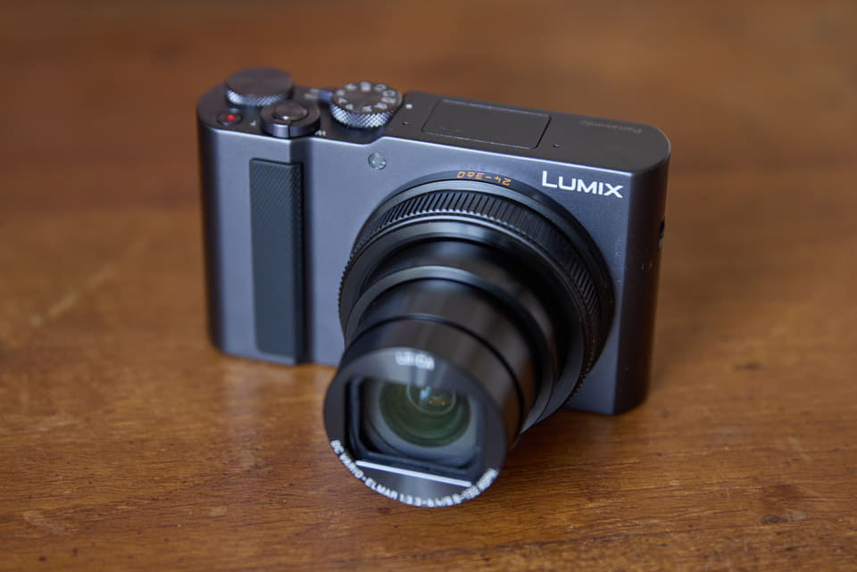 LUMIX TX3
