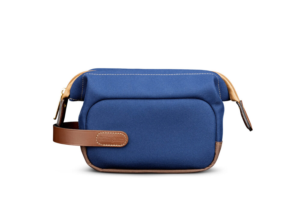 CAPSULE 1 – navy fibrenyte / chocolate
