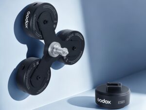 Godox, soporte de succión eléctrico que se fija mediante una bomba de vacío.