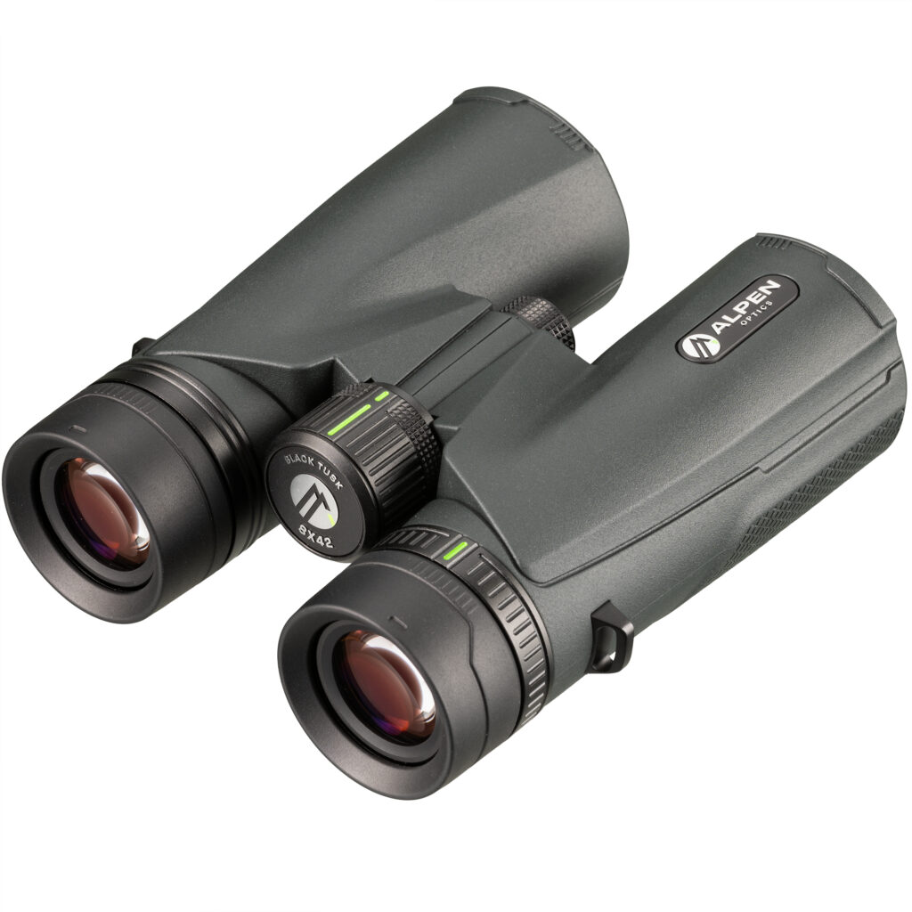 ALPEN OPTICS Black Tusk 8×42 LED